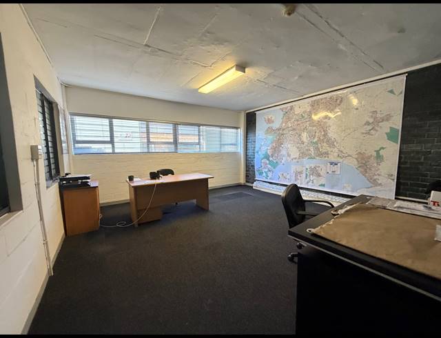 325M² WAREHOUSE TO LET IN AIRPORT INDUSTRIA